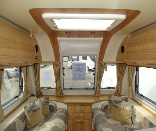 A used touring caravan for sale in Pilar de la Horadada