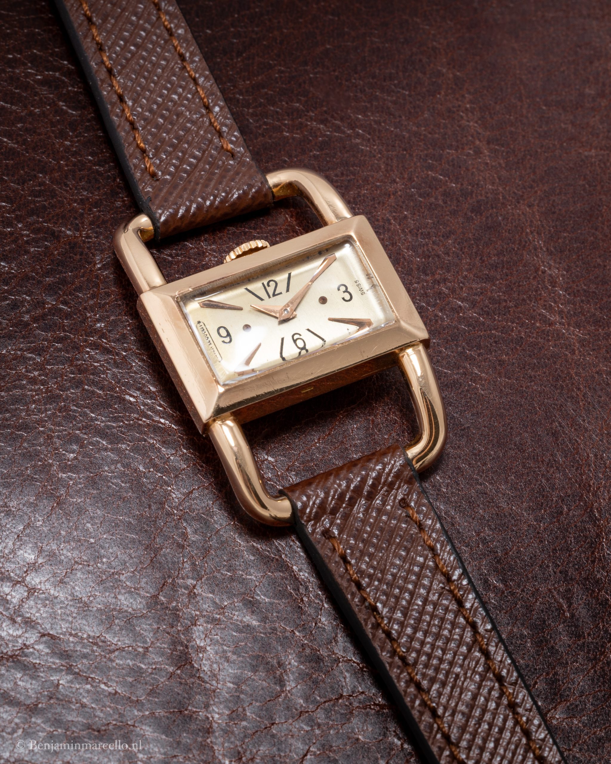 Alternative view of Jaeger-LeCoultre ‘Etrier’ Hermès-style 18k Pink Gold circa 1947