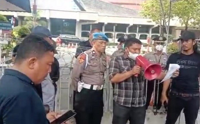 Aksi Unras