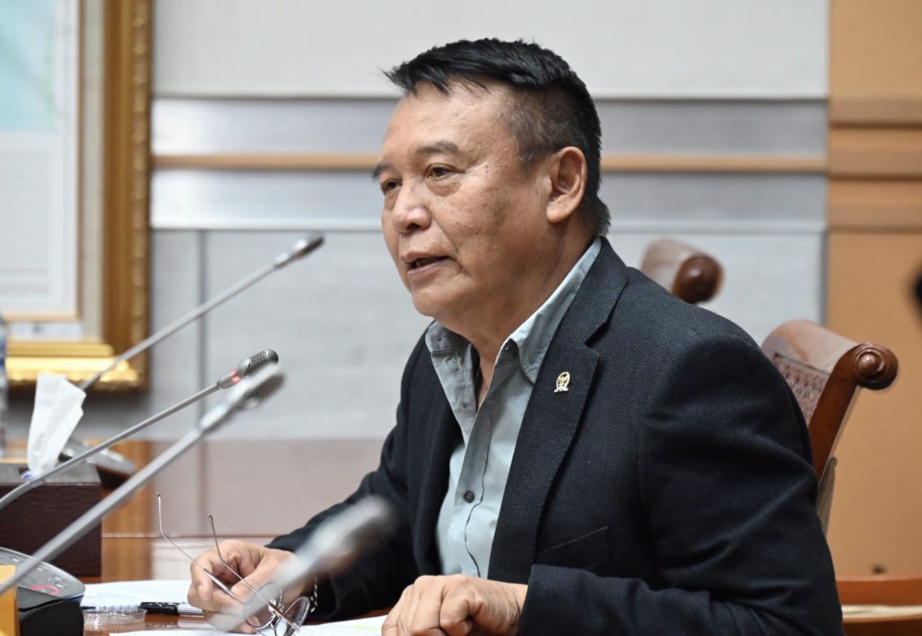 TB Hasanuddin: Komisi I DPR Bakal Panggil Operator Usai Putusan Kuota Tak Hangus