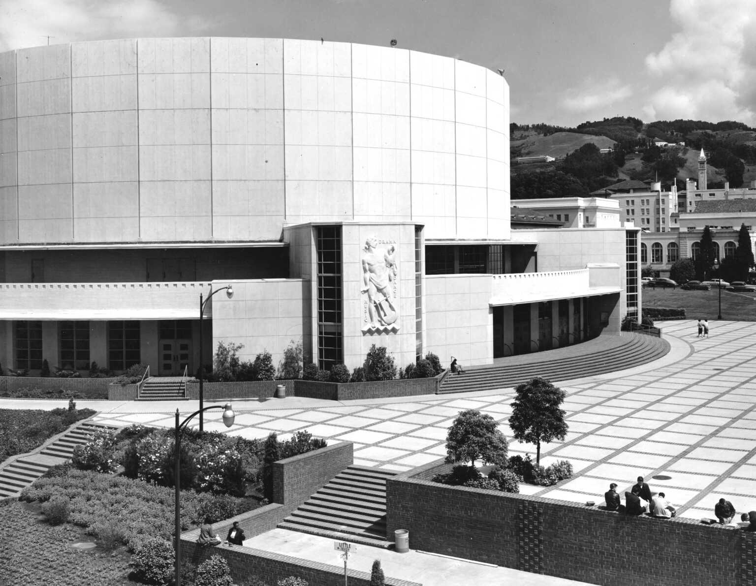 Berkeley Community Theater, 1959. Courtesy Berkeley Historical Society.