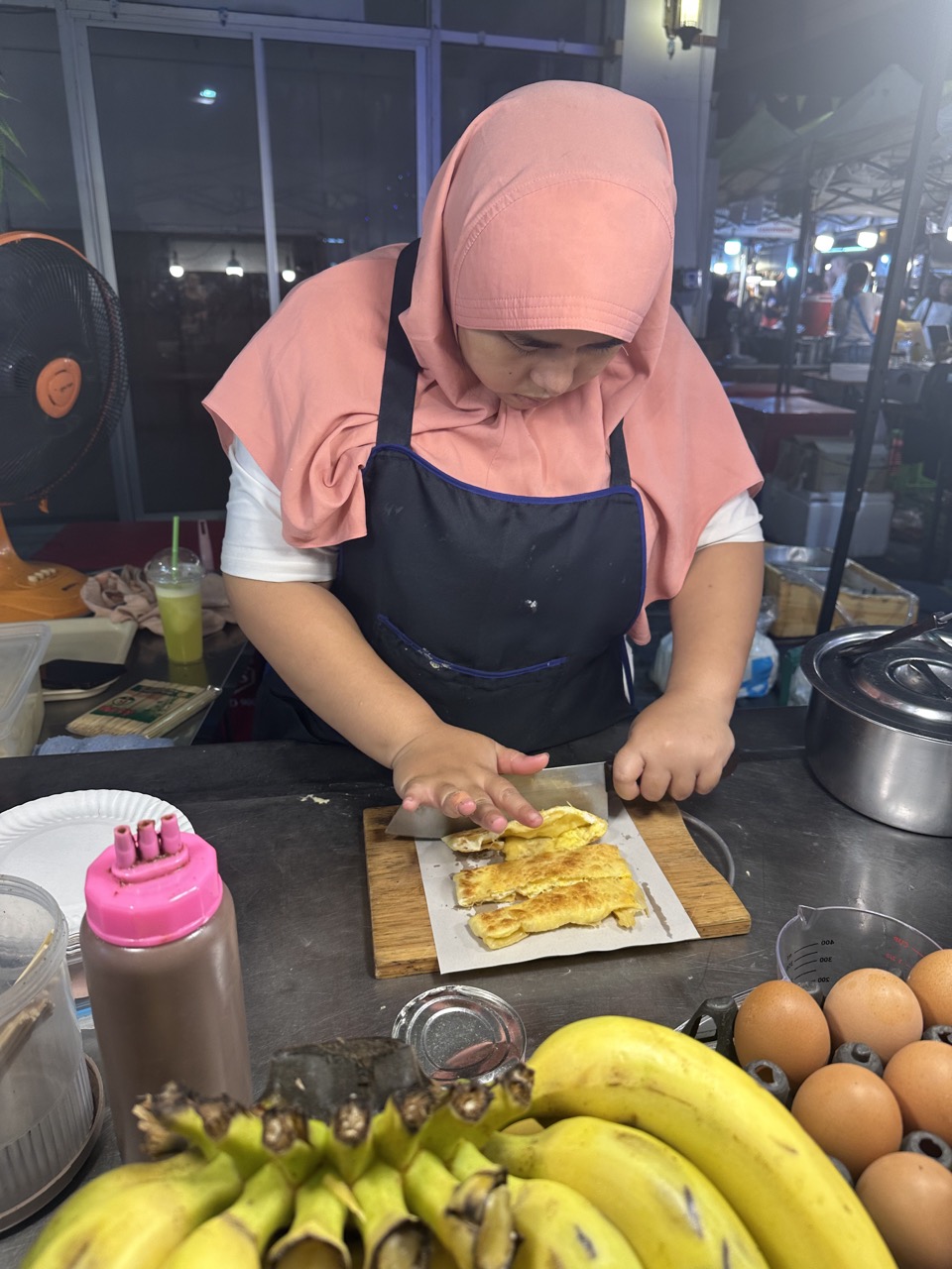 Lady Frying Rotee
