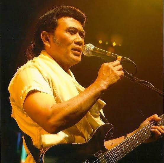 Catatan Sejarah 11 Desember: Kelahiran Raja Dangdut, Rhoma Irama »  BertuahPos