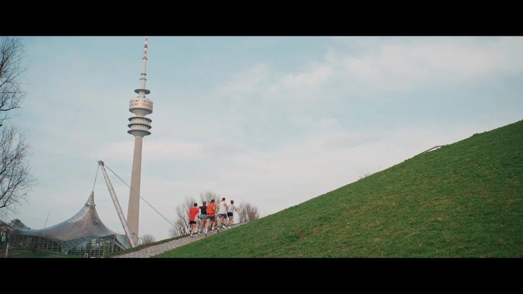 RunningPoint_Still_3