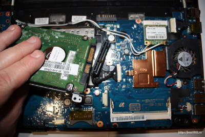 Fix laptop 8 small Как вставить шлейф клавиатуры в ноутбуке