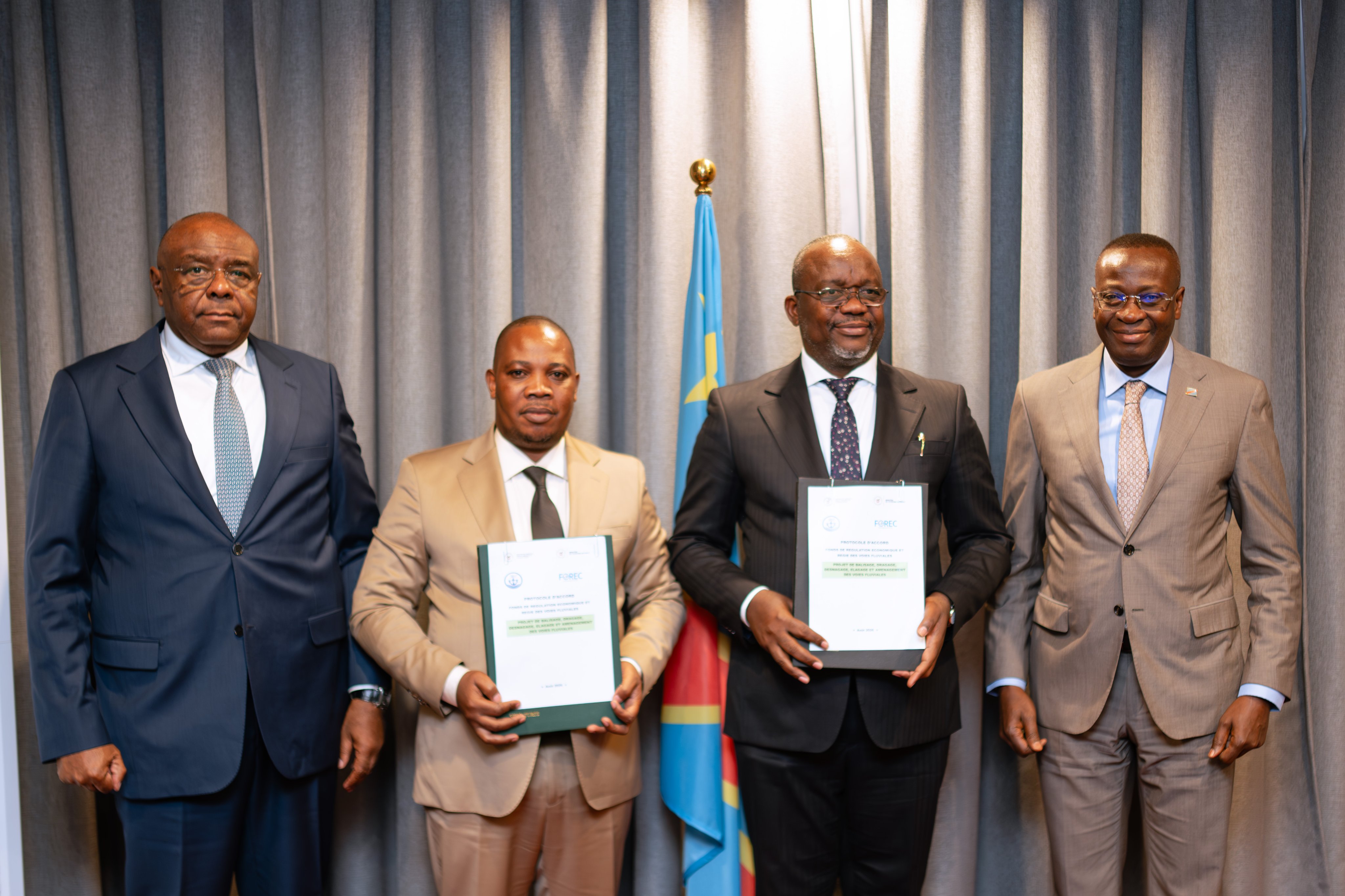 RDC : 2,4 millions de dollars pour 2 300 km de voies fluviales, ce que prévoit le protocole FOREC-RVF
