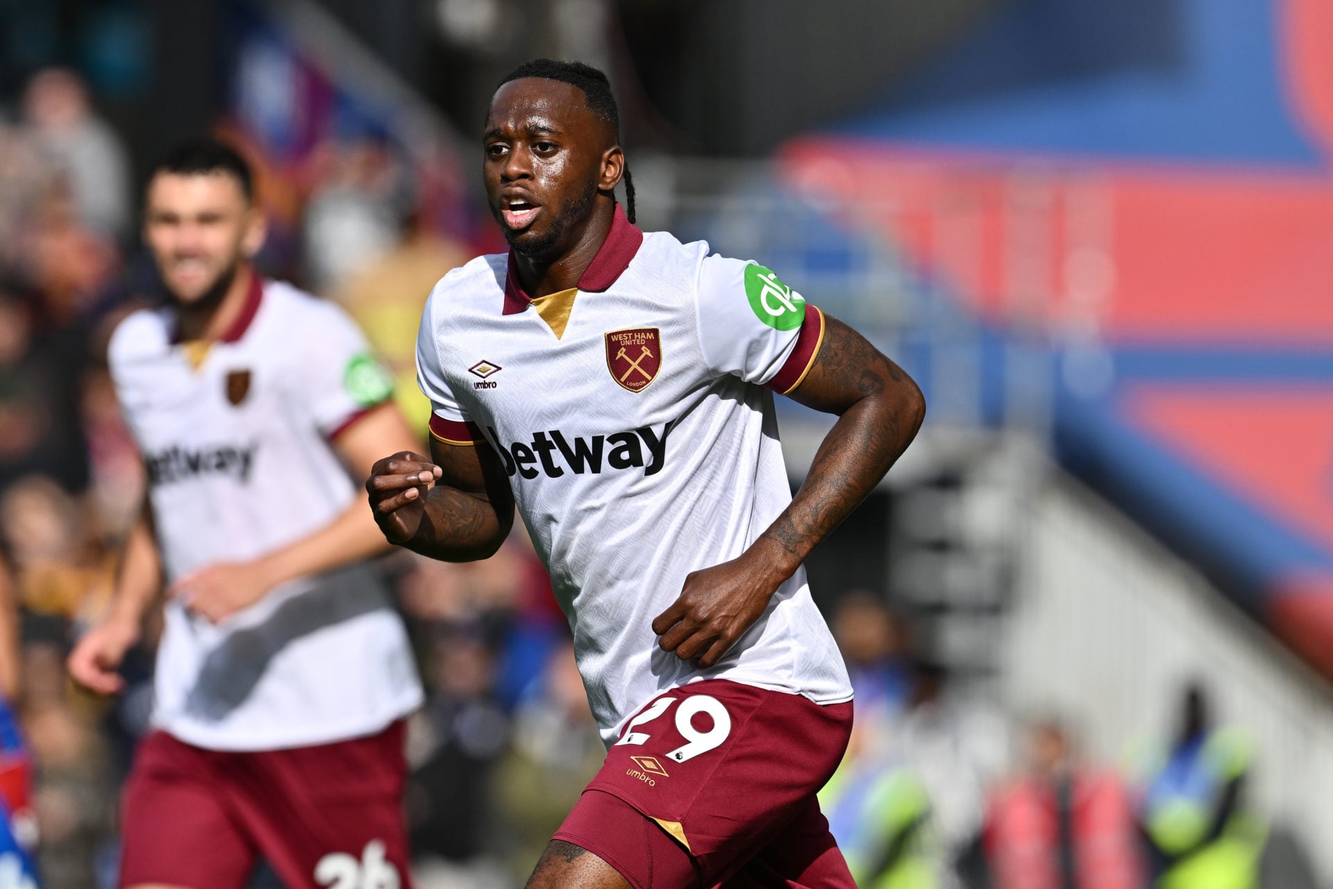 Mercato : Aston Villa passe à l’offensive pour Aaron Wan-Bissaka