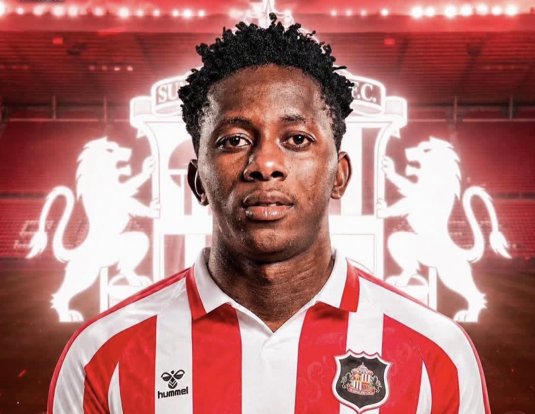 Mercato : Sunderland boucle l’arrivée du jeune Congolais Jules Ahoka en provenance d’Antwerp