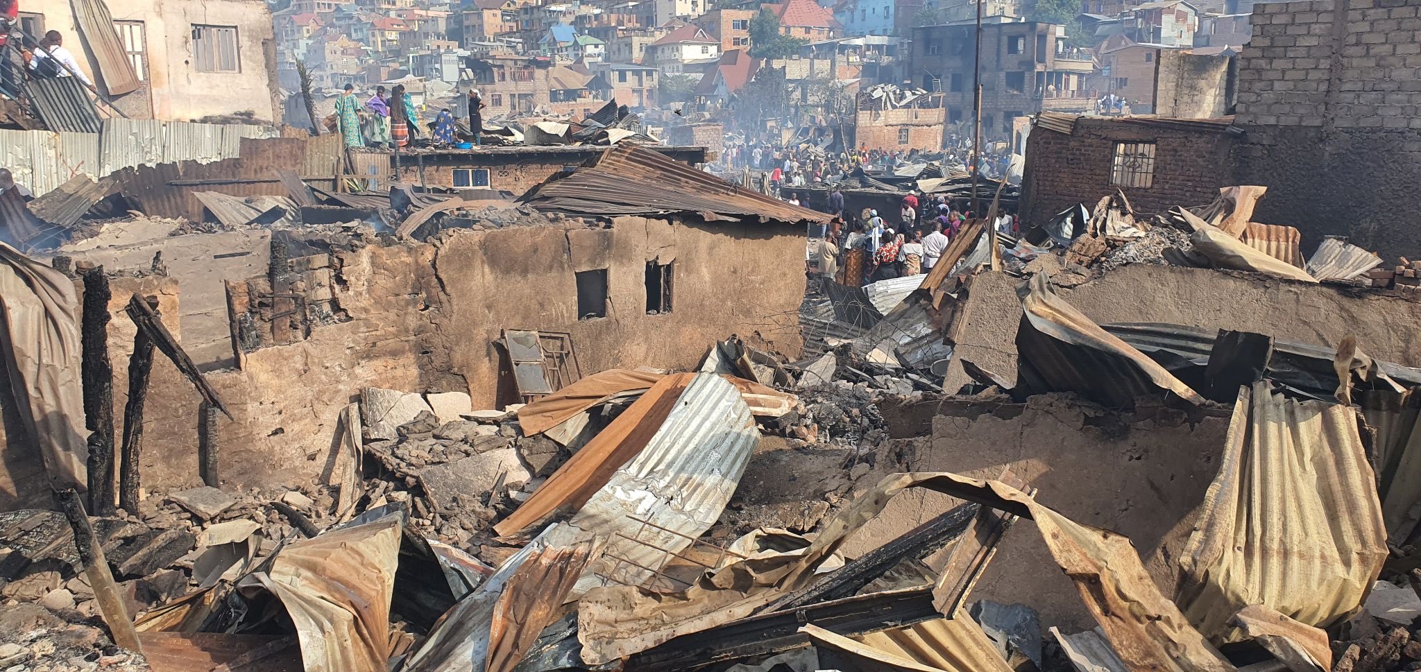Bukavu : cinq morts à Nyalukemba, trente-deux en onze jours, vingt-quatre équipes de contrôle à Kinshasa
