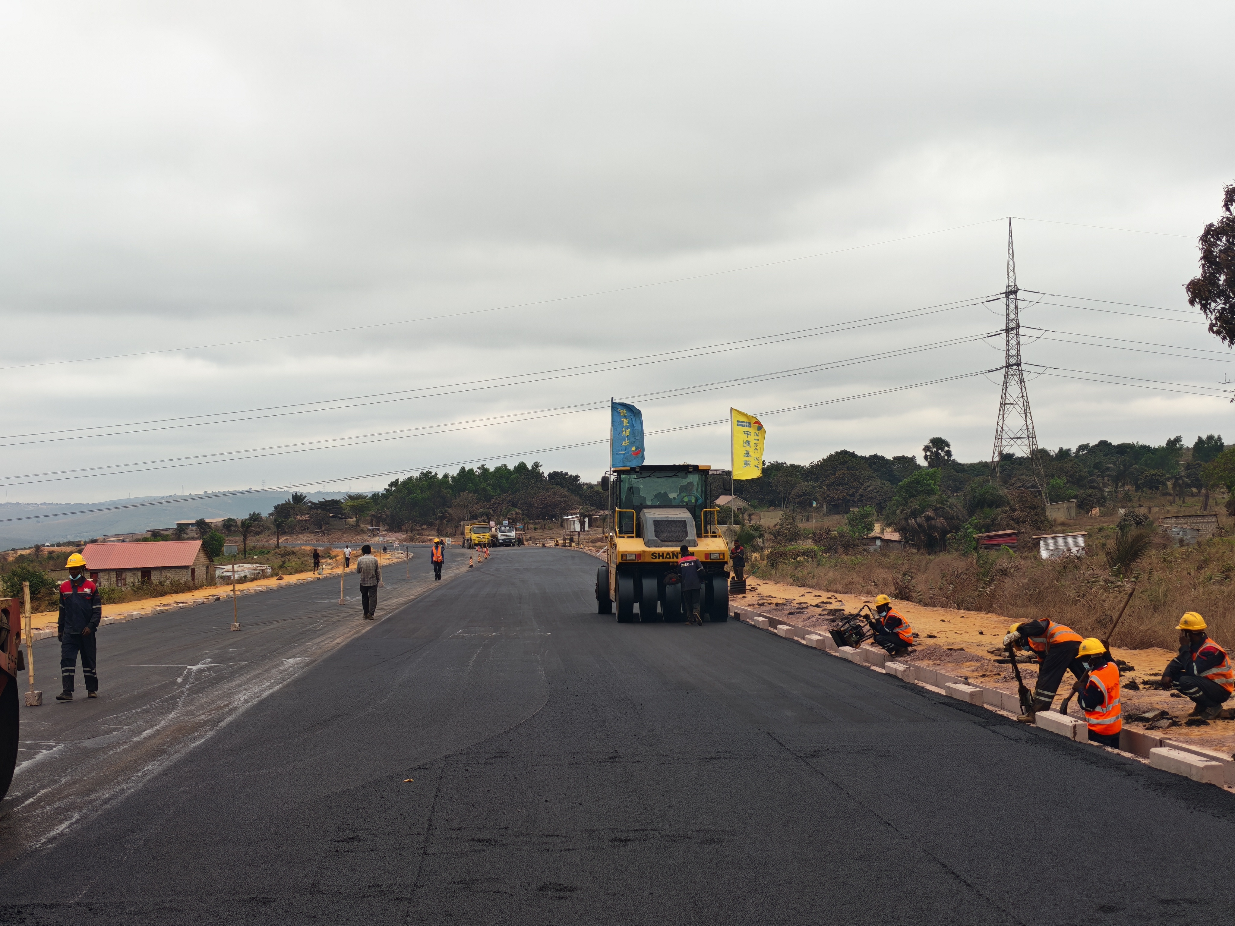 Joint-venture de référence : SICOMINES S.A. finance une partie des travaux de la RN1 Banana-Sakania 