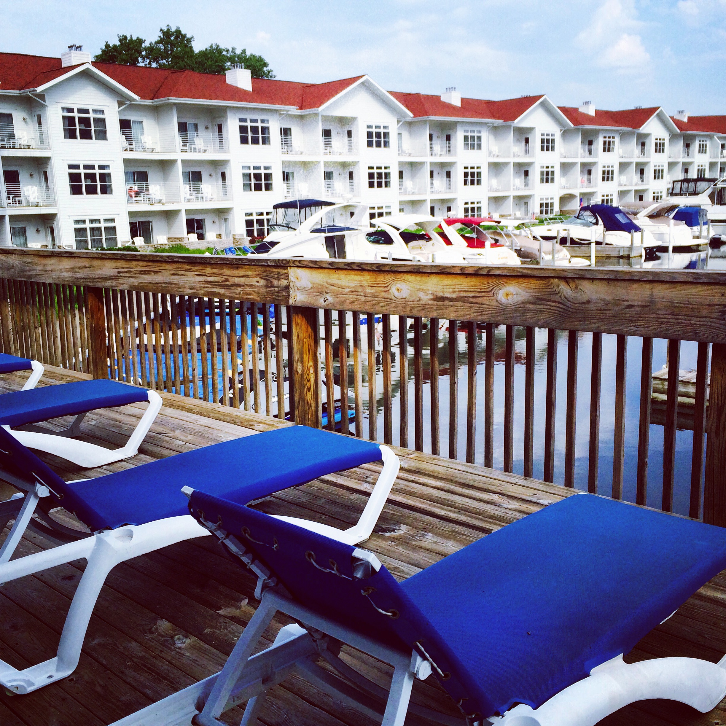 Review of the Marina Grand Resort Between Us Parents