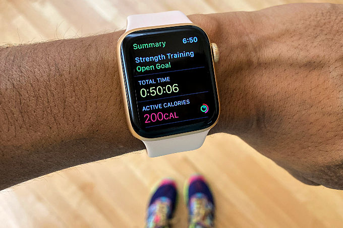 You cannot pour out of an empty cup. Use these five simple ways to take better care of yourself, so you can fill your cup daily mind, body, and soul. #selfcare #personalgrowth #momlife #wifelife #intentionalliving