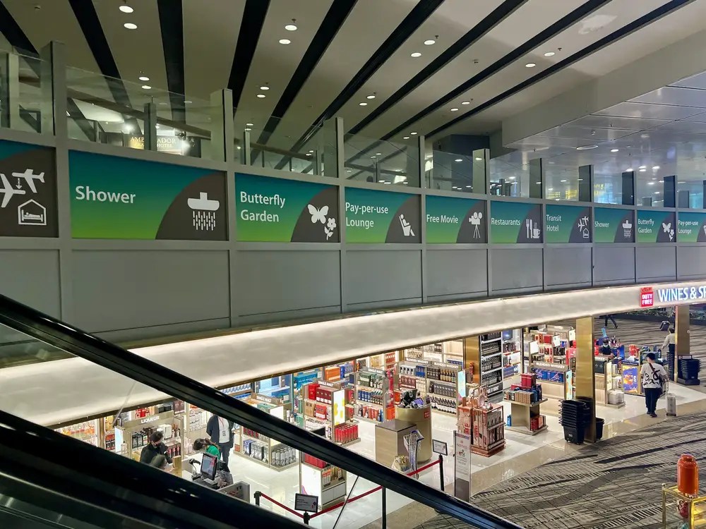 Singapore airport layover guide