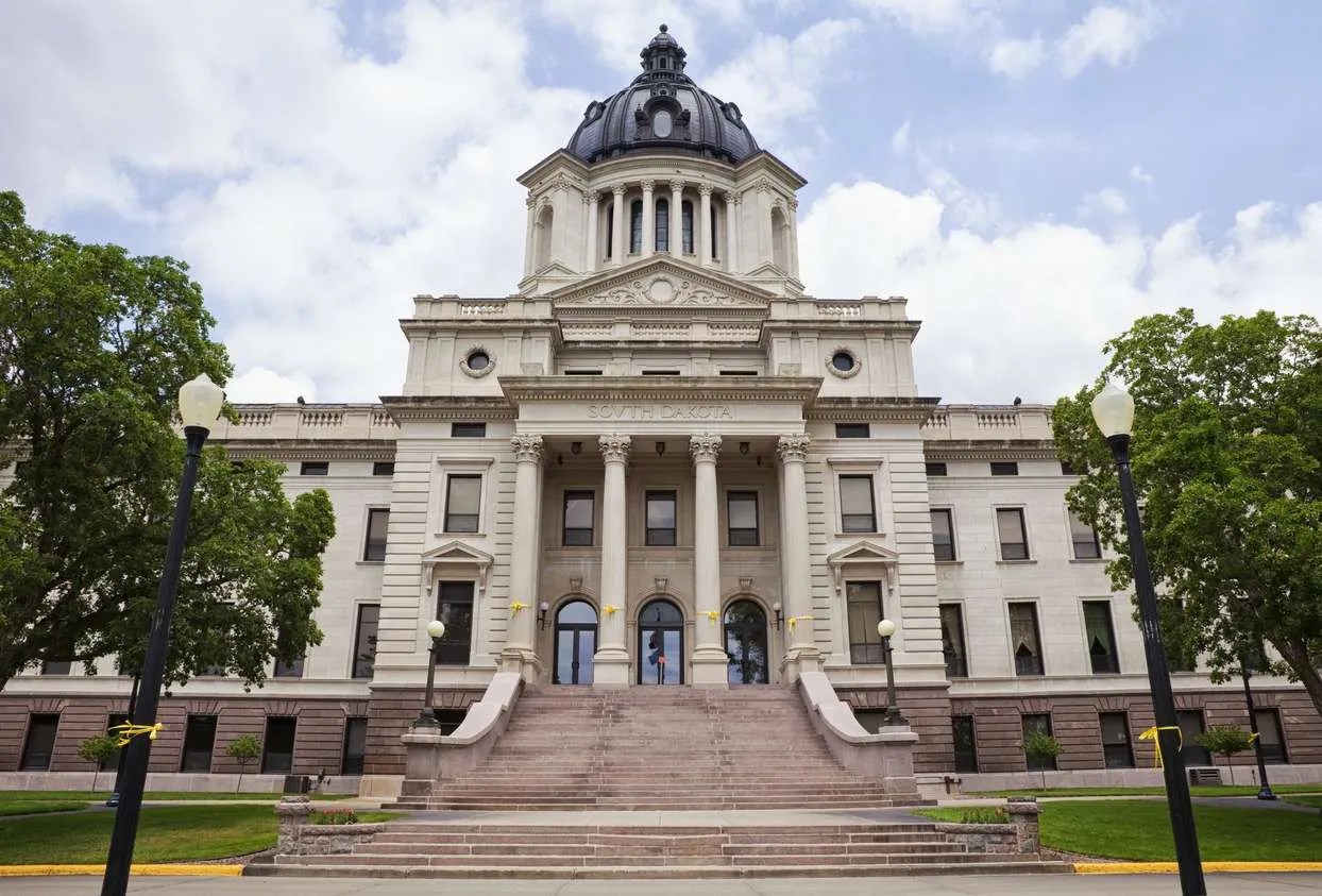 Lessons Learned in the State Legislature with Taylor Rehfeldt, CRNA, and Sydney Davis, CRNA