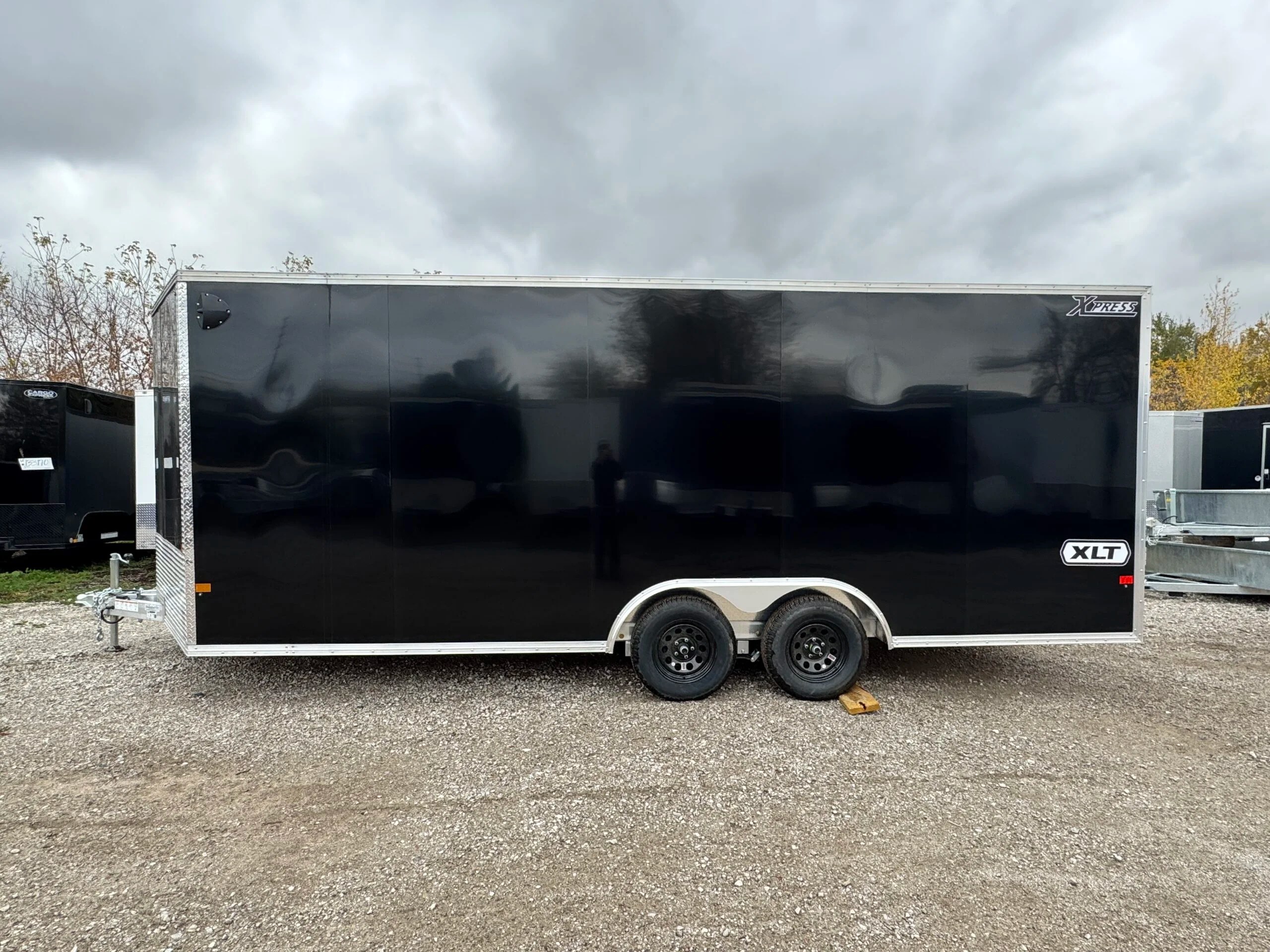 8.5×20 ALUMINUM ENCLOSED CAR HAULER 7K | ALCOM XPRESS | HD RAMP