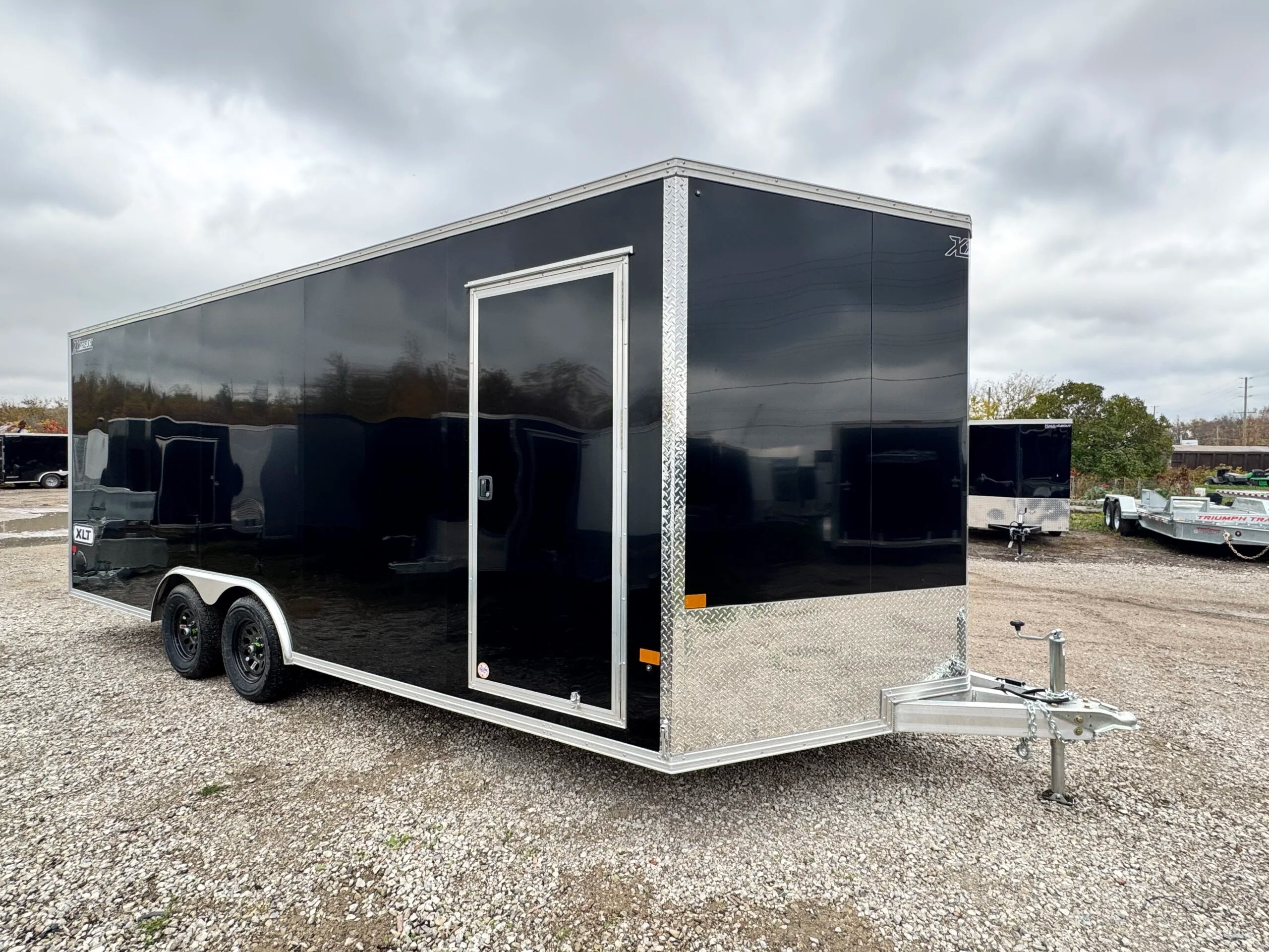8.5×20 ALUMINUM ENCLOSED CAR HAULER 7K | ALCOM XPRESS | HD RAMP
