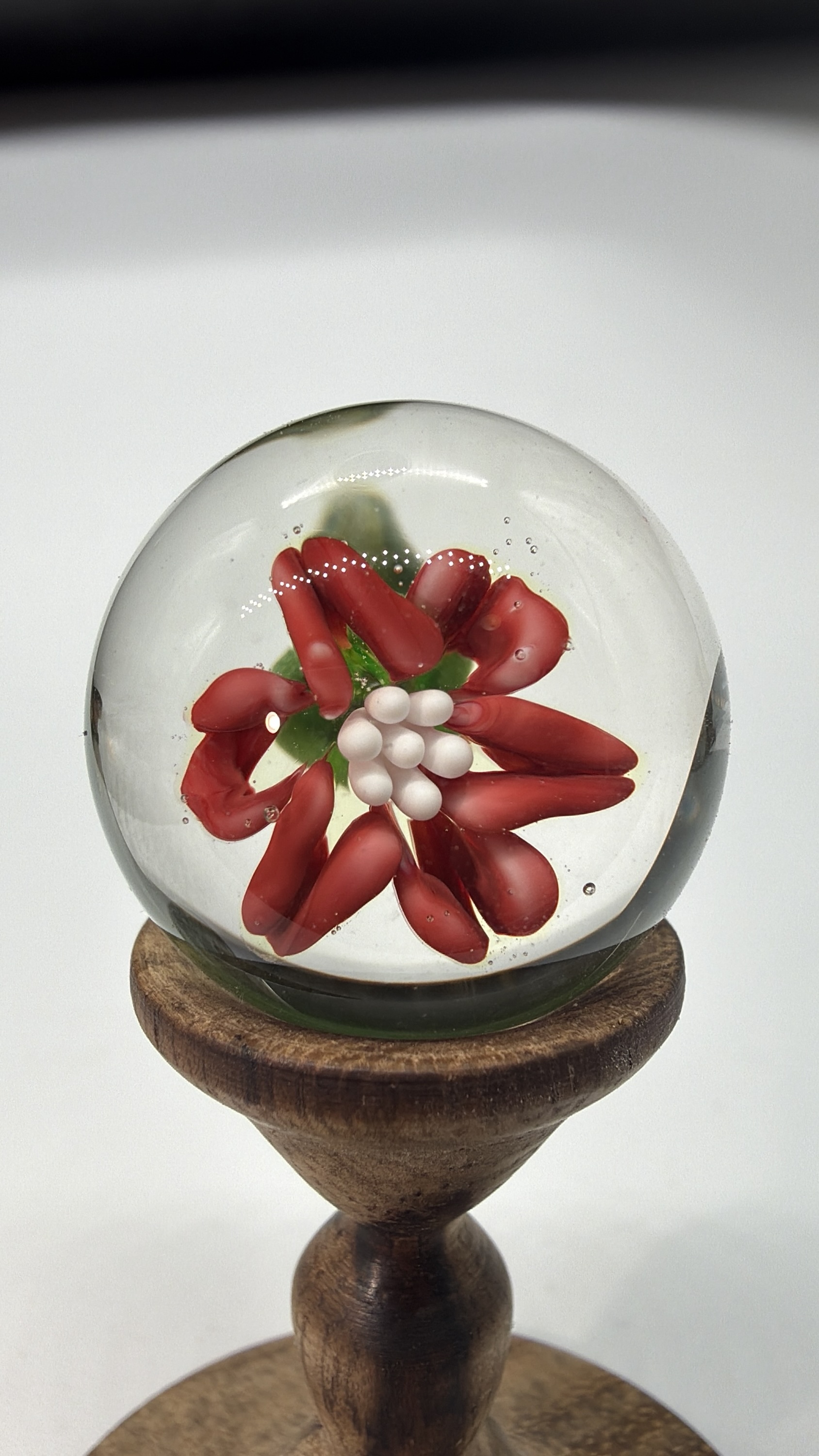 0.92” Atomic Red Lily Flower (Uranium)