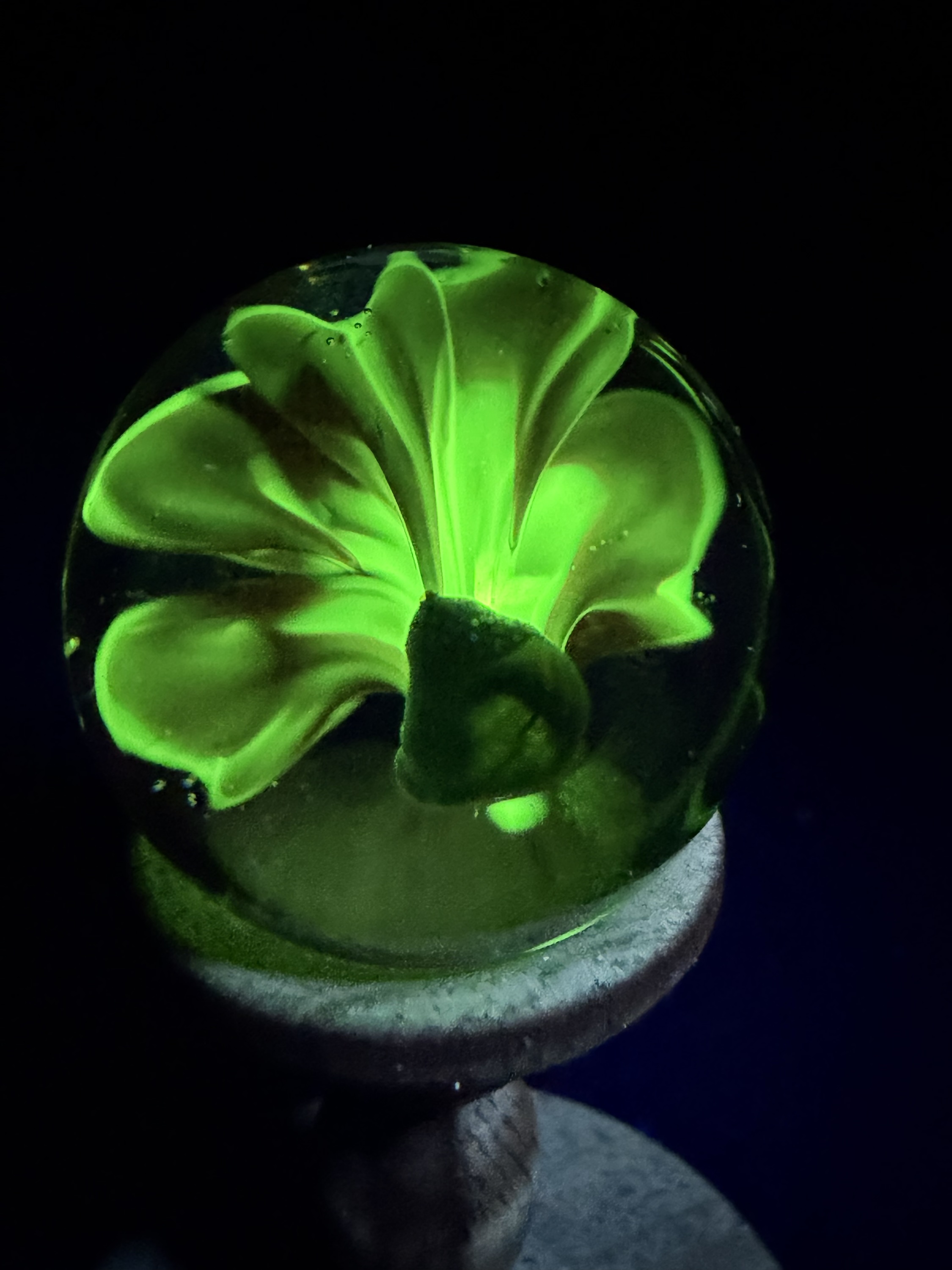 0.92” Atomic Red Lily Flower (Uranium)