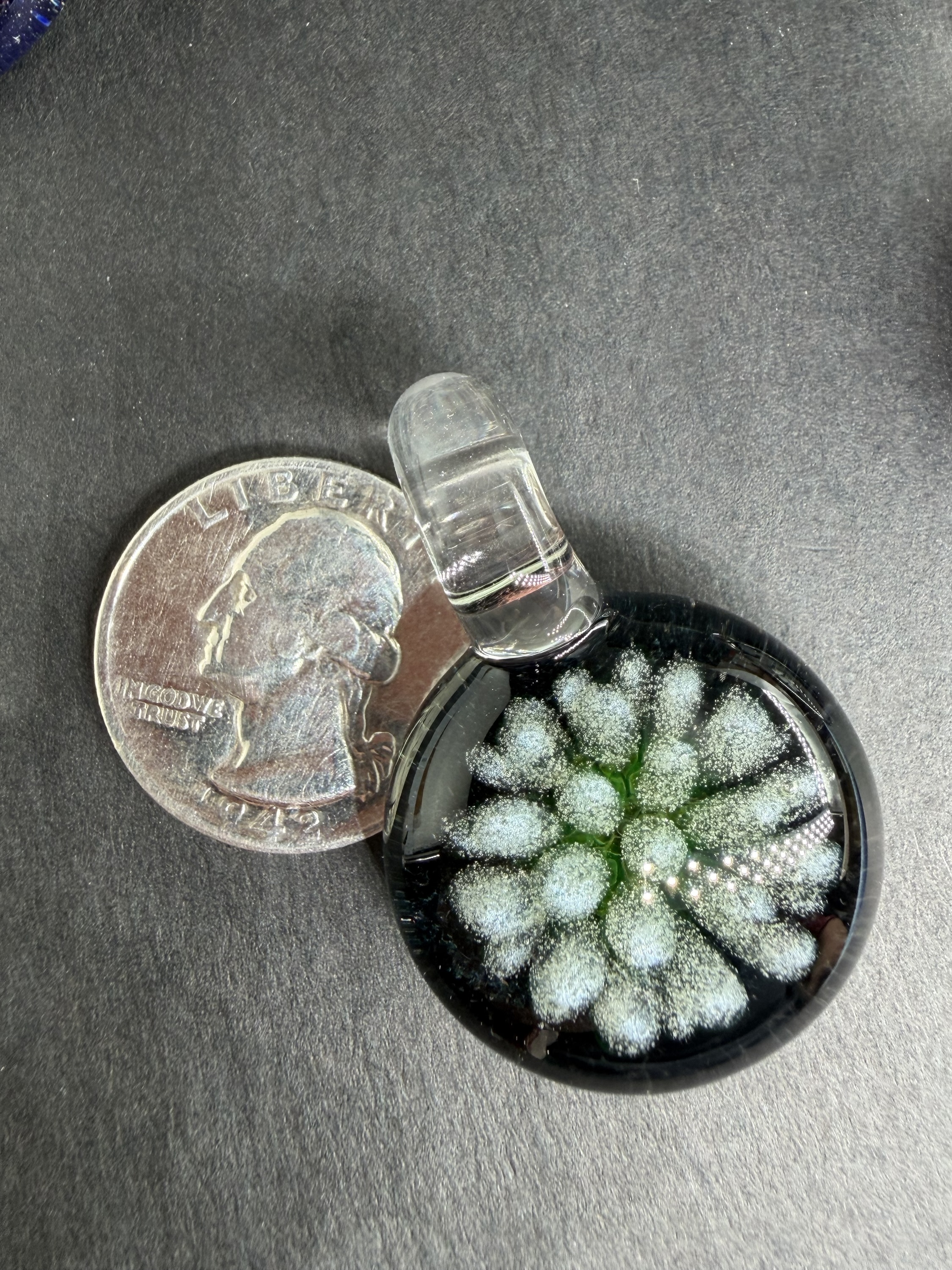 Uranium/Glow Glass Puff Flower Pendant