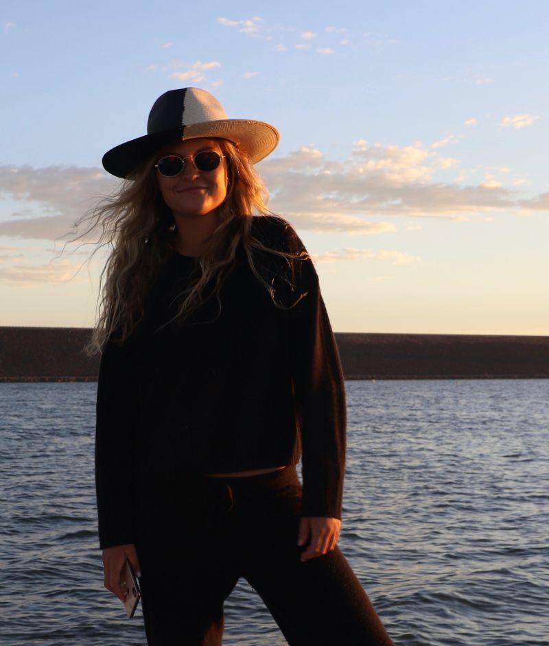 Manueltaber Manuel Taber Github - Download Gorgeous Minimal Photo | Mobile