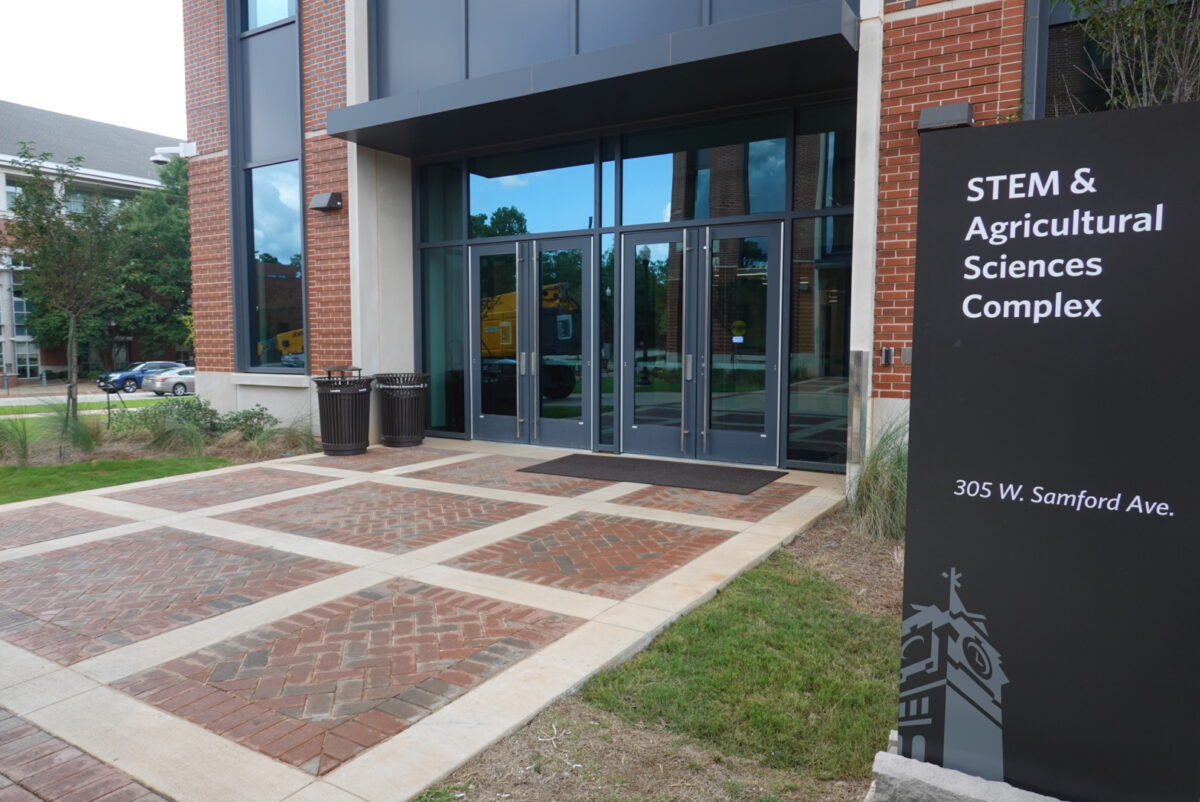Auburn University opens $224M STEM + Agriculture Complex—its largest research construction project ever 5 Entrance to STEM Agricultural Sciences Complex