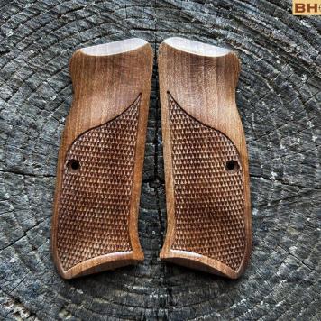 CZ-75 MastersGrips Low Profile CHECKERED Available for immediate shipping CZ12103LPC