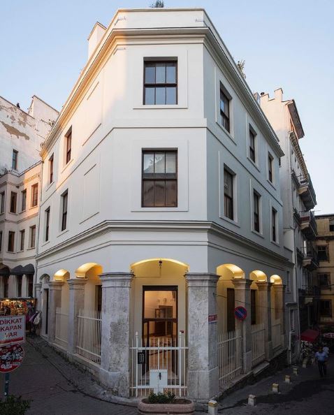 Postane İstanbul Giriş, Fotoğraf: Emirkan Cörüt