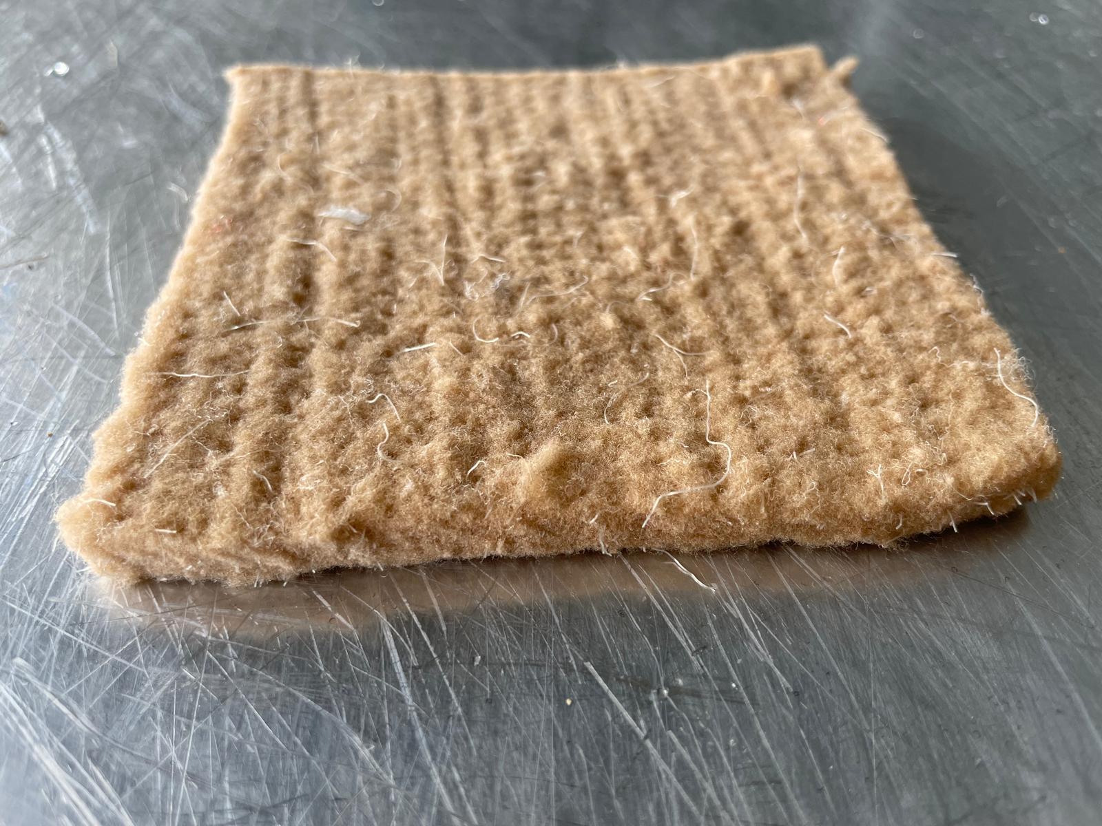 Külotlu Çorap Atıklarından Isı Yalıtım Malzemesi Üretim Yöntemi