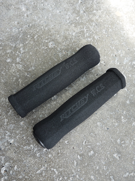 Ritchey WCS true grips - foam with bar end caps for MTB