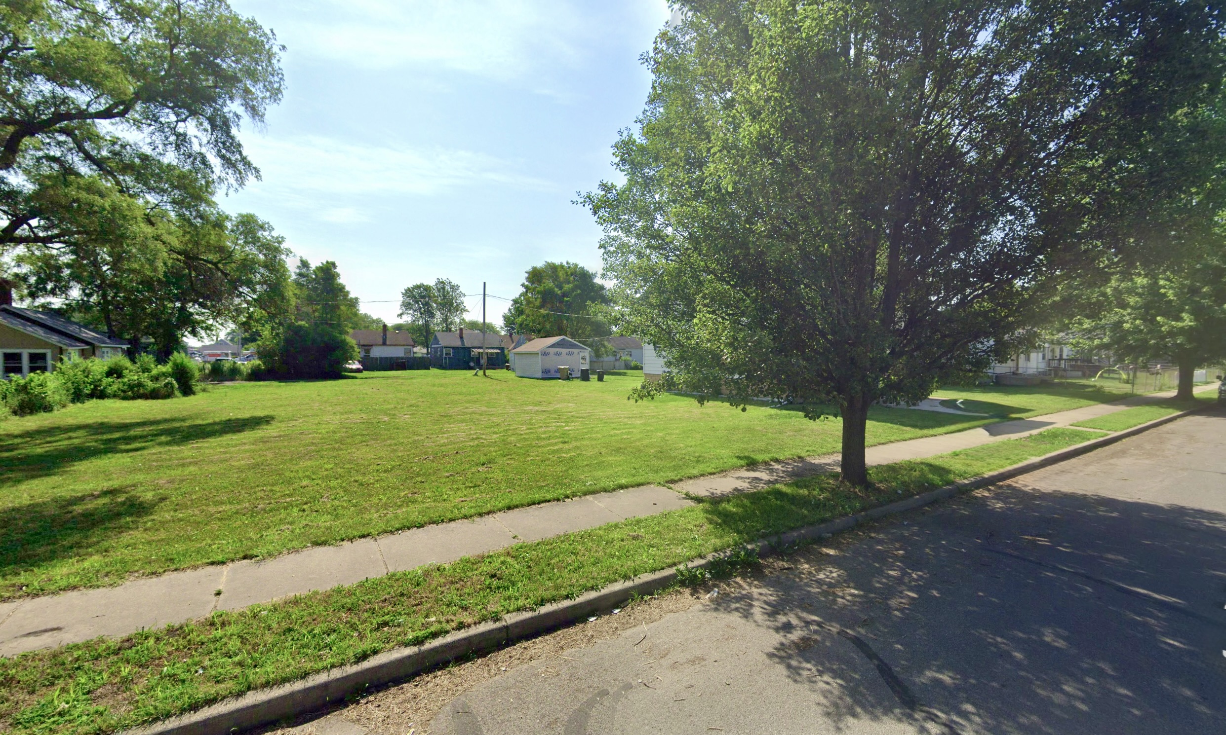 0.13 Ac (40 X 129 Sq ft.) Large Residential City Lot Close to University of Notre Dame