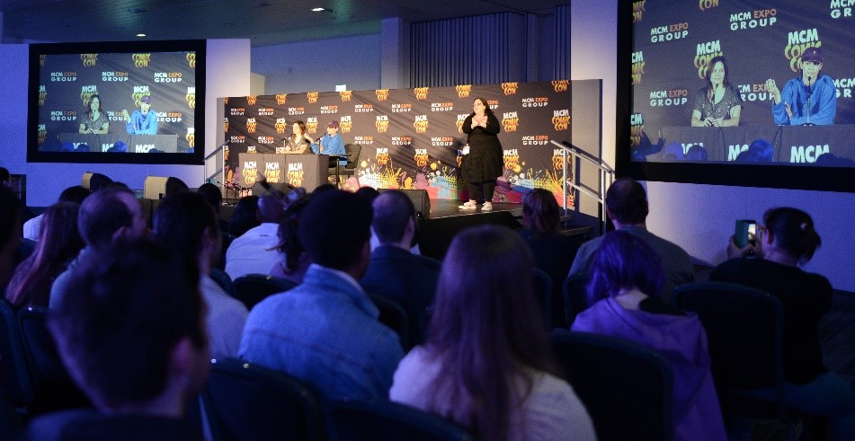 Arrow Panel - (Credit - Louise Saul)