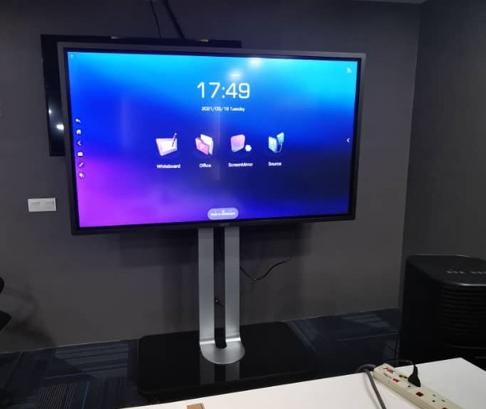 Smartboard WorldQuest International