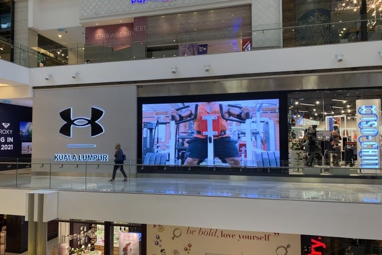 Retail Advertising - Indoor LED Display Application