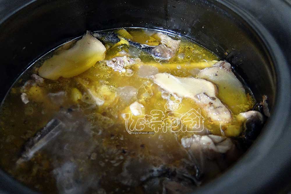 甲狀腺水泡飲食甲狀腺飲食原則 專家 甲狀腺亢進盡量避免豆漿 鮭魚等高碘食 Pbhcl