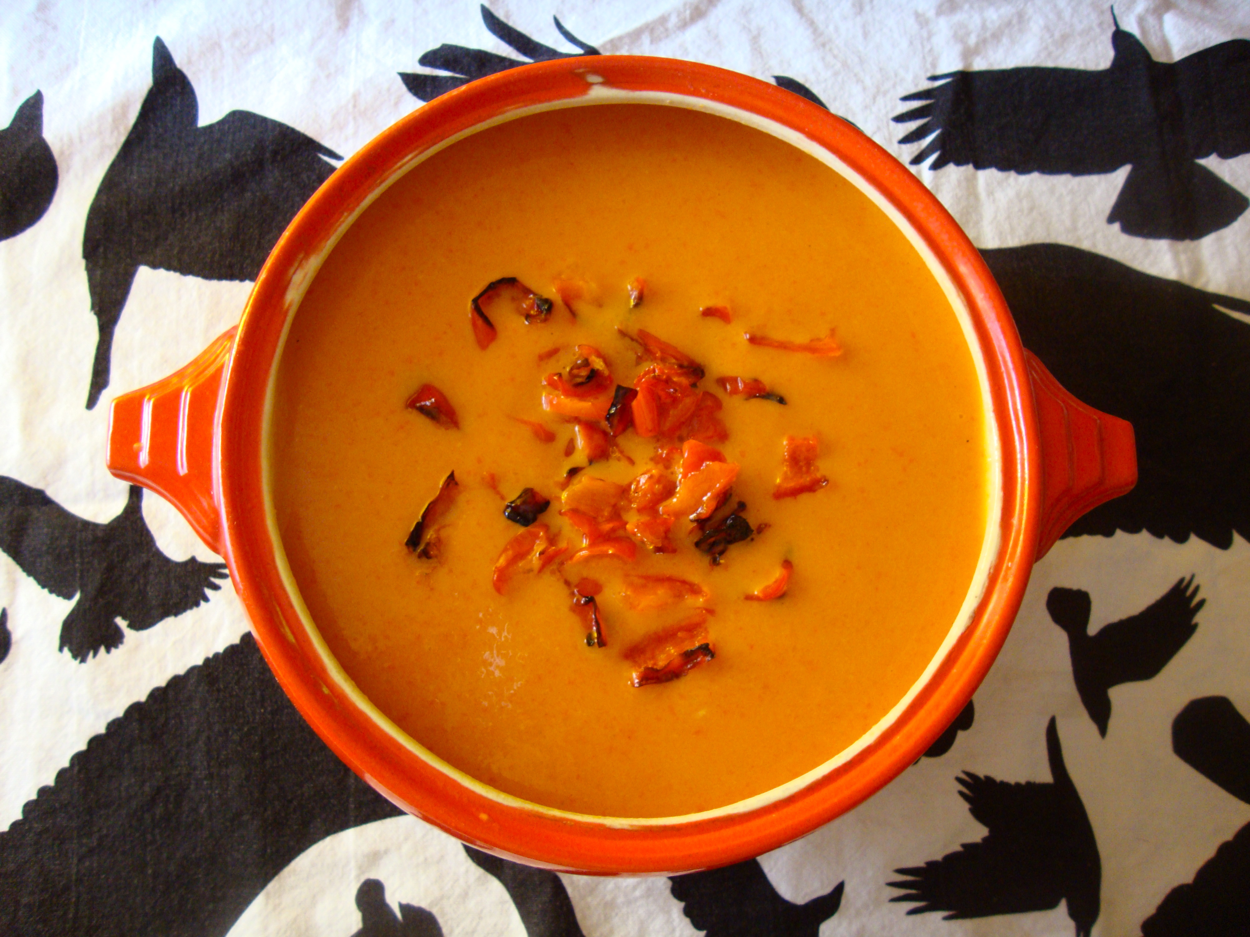 Red Pepper Soup https://bigsislittledish.wordpress.com/2012/08/25/red-pepper-soup/