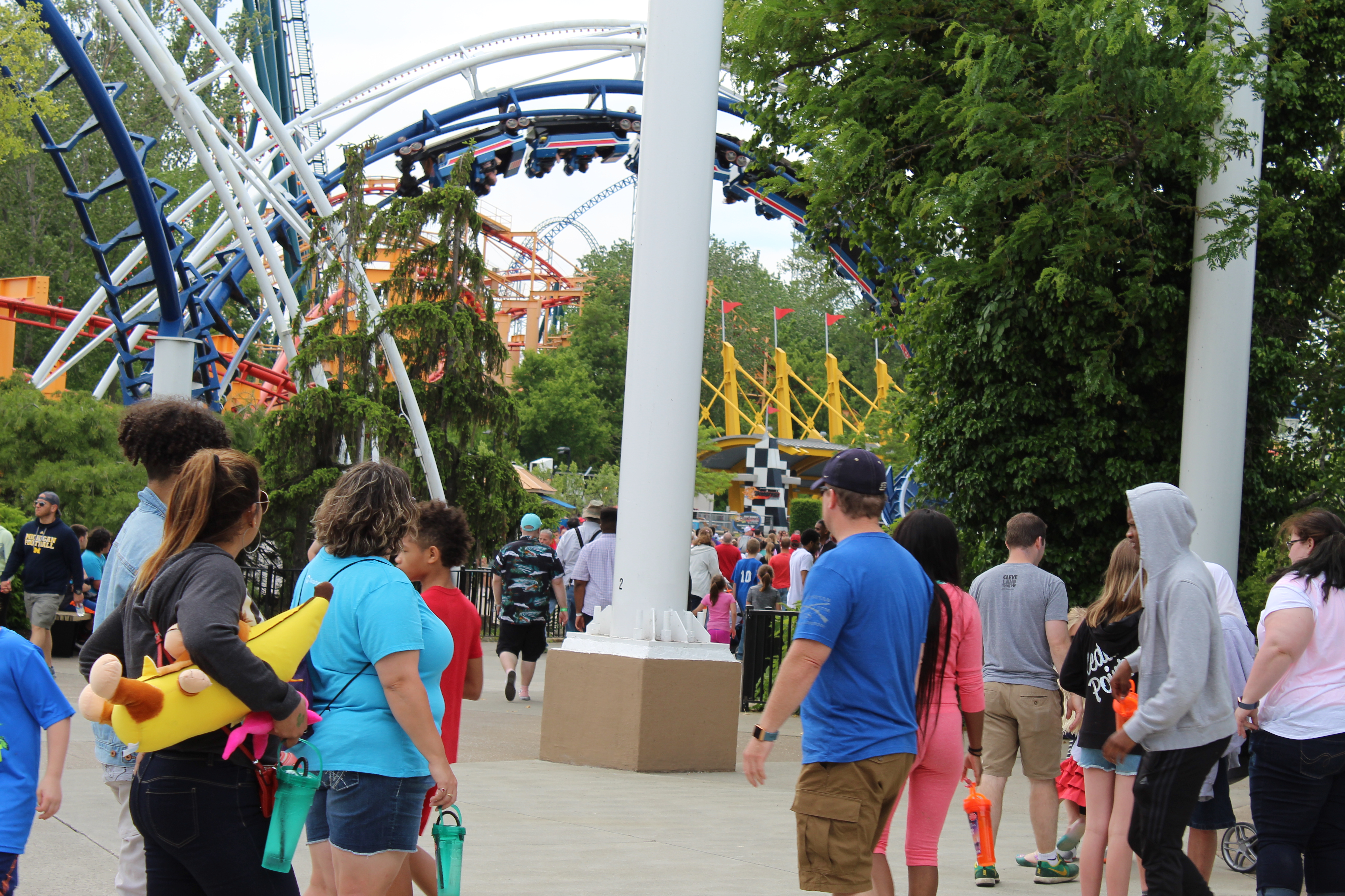 How Busy Is Cedar Point and When Is the Best Days Of The
