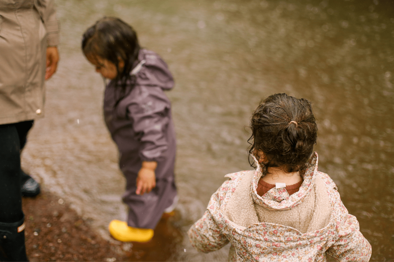 Rain or shine Spanish play dates