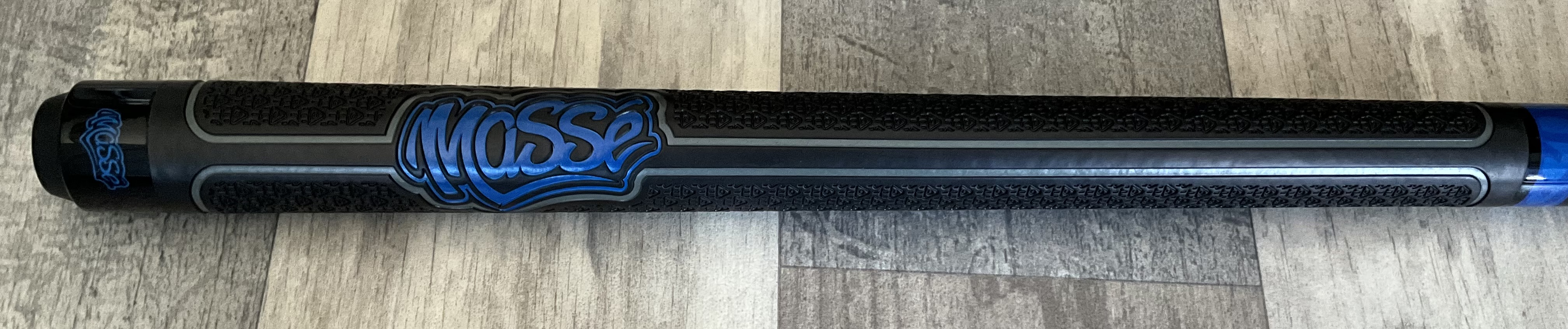 Massé Edge Series Breaker