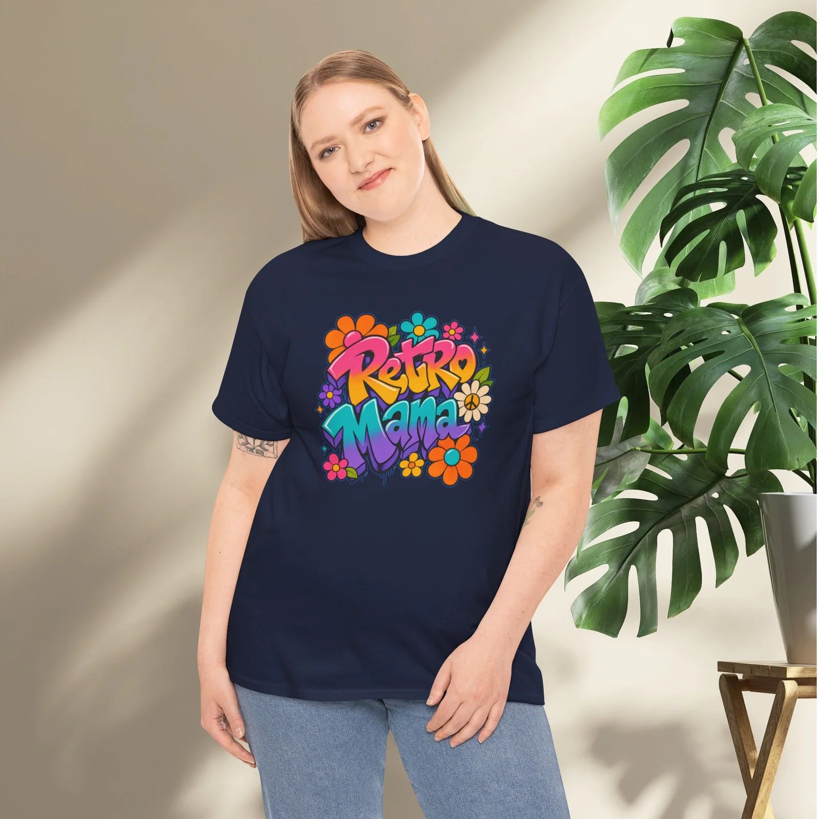 Retro Mama T‑Shirt — 70s Flower Power
