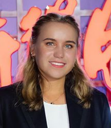 Sofia kenin was born on november 14, 1998 in moscow, russia. Sofia Kenin Bio Birthday Wiki Affairs Dating Net Worth Age Facts Height Parent Tennis Ranking Family Awards Record Nationality News