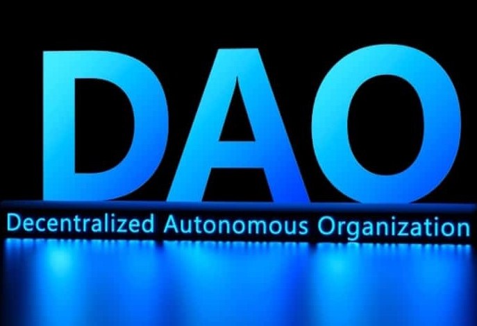 DAO (Decentralized Autonomous Organization)