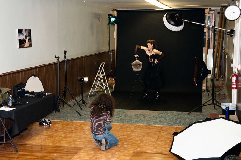 Photoshoot In Studio 35 - Creative Mobile Dark Textures | Free Download