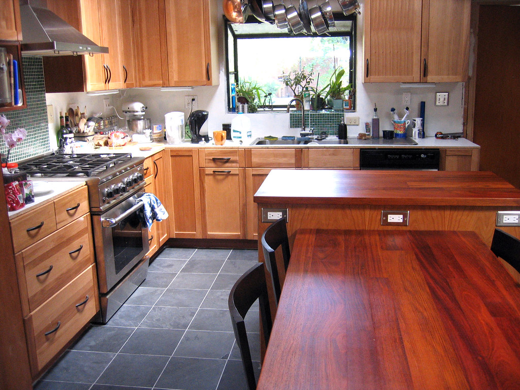 Beautiful Granite Dining Table Set - HomesFeed