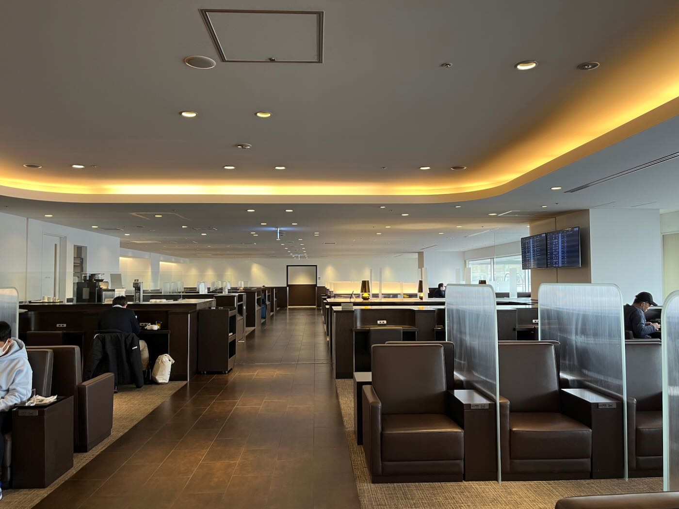 貴賓室 JAL Diamond Premier Lounge 日航頭等貴賓室 羽田機場國內航廈北翼 - 一口冒險 Bitesized Adventure