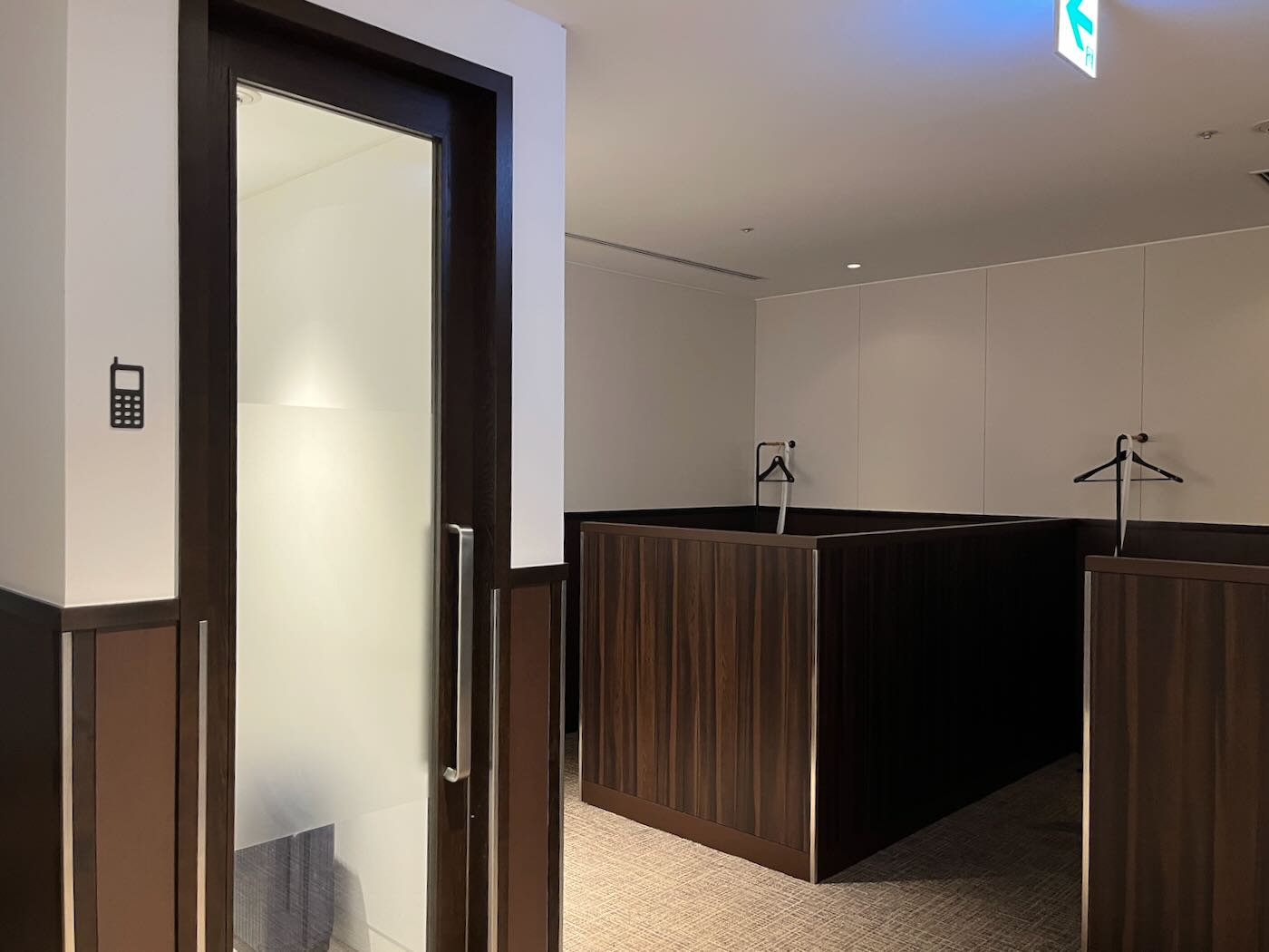 貴賓室 JAL Diamond Premier Lounge 日航頭等貴賓室 羽田機場國內航廈北翼 - 一口冒險 Bitesized Adventure 貴賓室 JAL Diamond Premier Lounge 日航頭等貴賓室 羽田機場國內航廈北翼 - 一口冒險 Bitesized Adventure