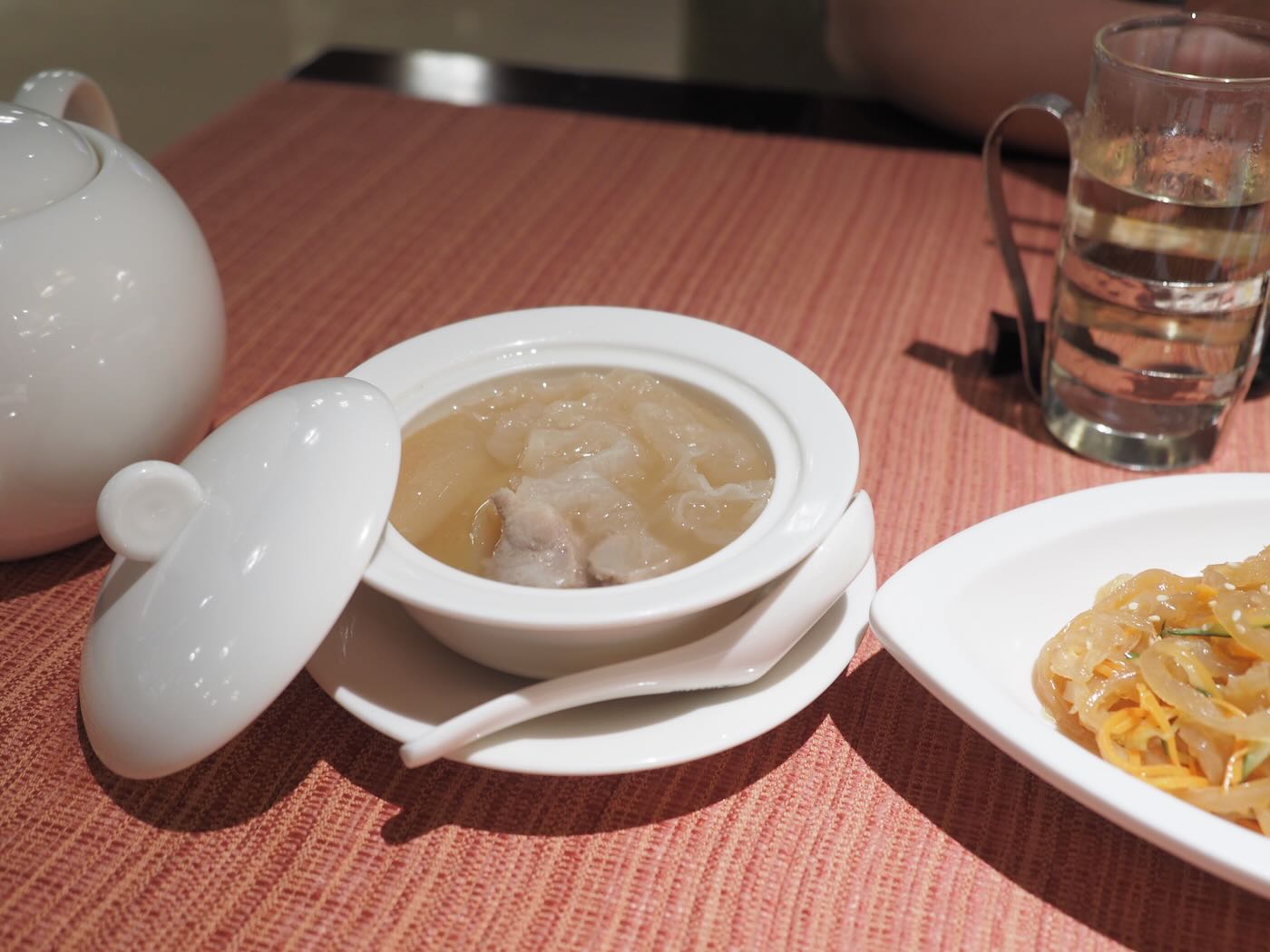 台北住宿 君悅酒店 行政景觀套房|寶艾西餐廳|Cheers 歡飲廊|凱菲屋早餐|漂亮廣式海鮮餐廳 - 一口冒險 Bitesized Adventure 台北住宿 君悅酒店 行政景觀套房|寶艾西餐廳|Cheers 歡飲廊|凱菲屋早餐|漂亮廣式海鮮餐廳 - 一口冒險 Bitesized Adventure