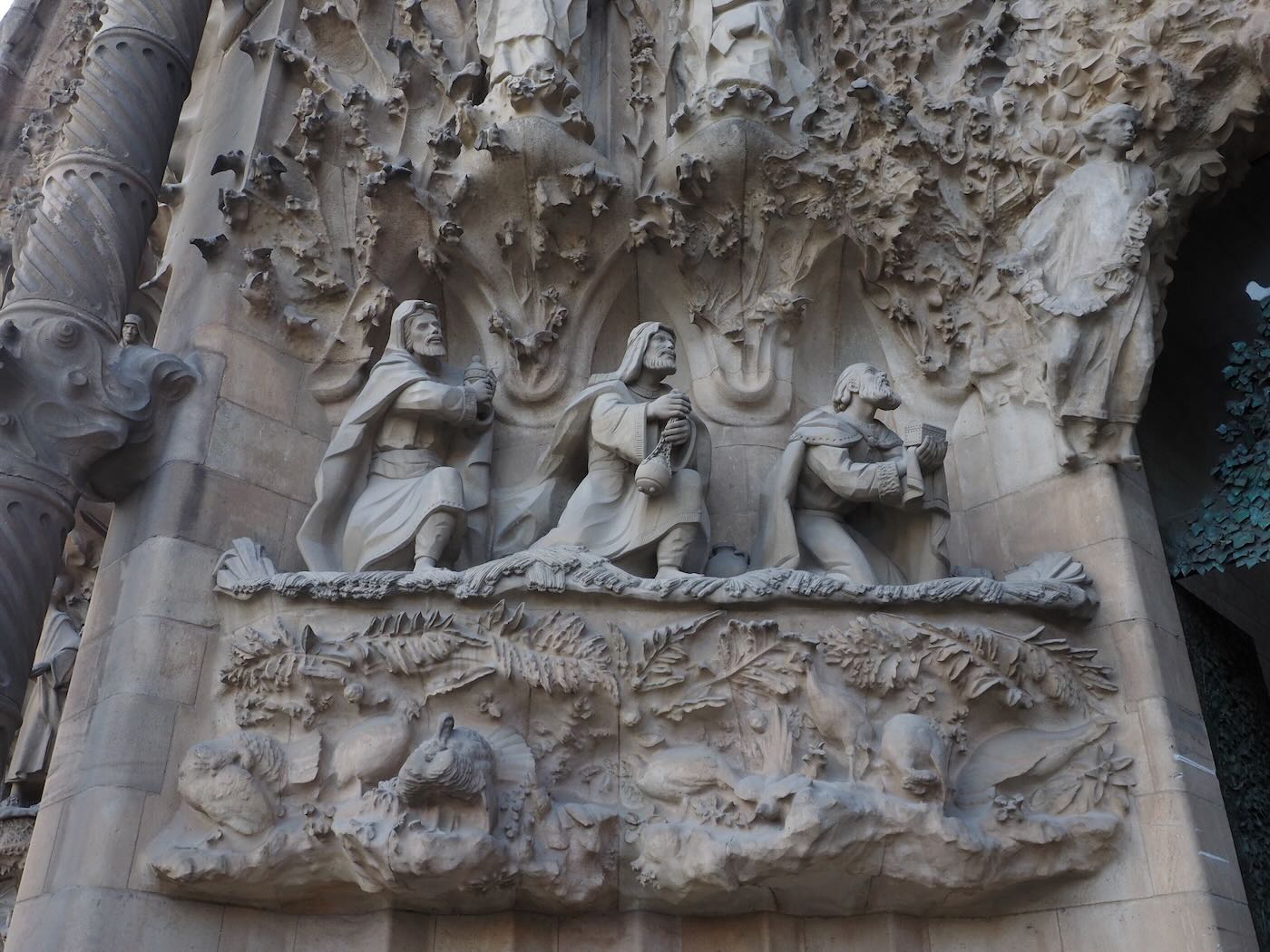 巴賽隆納景點 聖家堂 La Sagrada Familia - 一口冒險 Bitesized Adventure 巴賽隆納景點 聖家堂 La Sagrada Familia - 一口冒險 Bitesized Adventure
