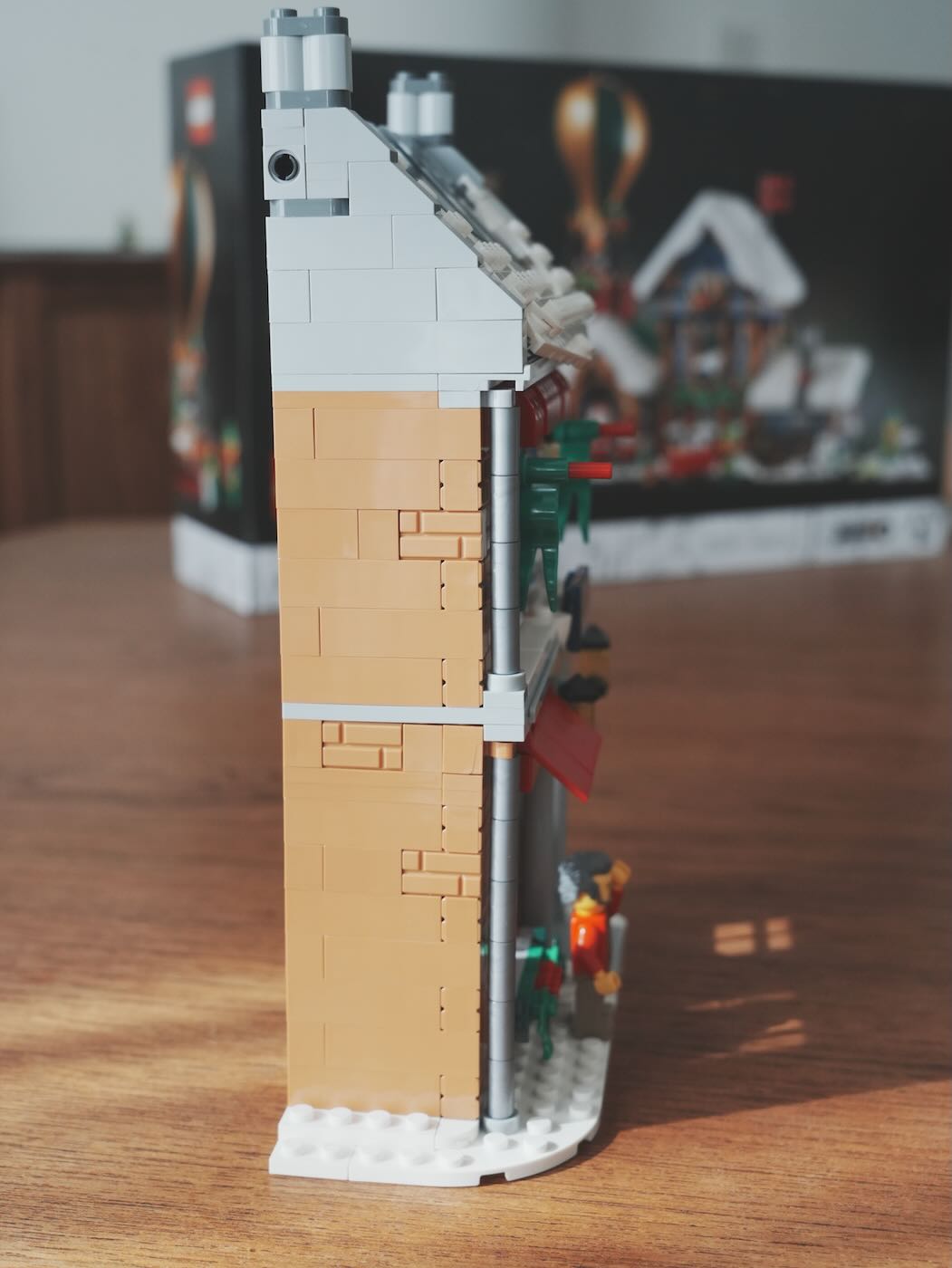 樂高 10308 節慶街道 - 2022 冬季村莊系列 - 一口冒險 Bitesized Adventure