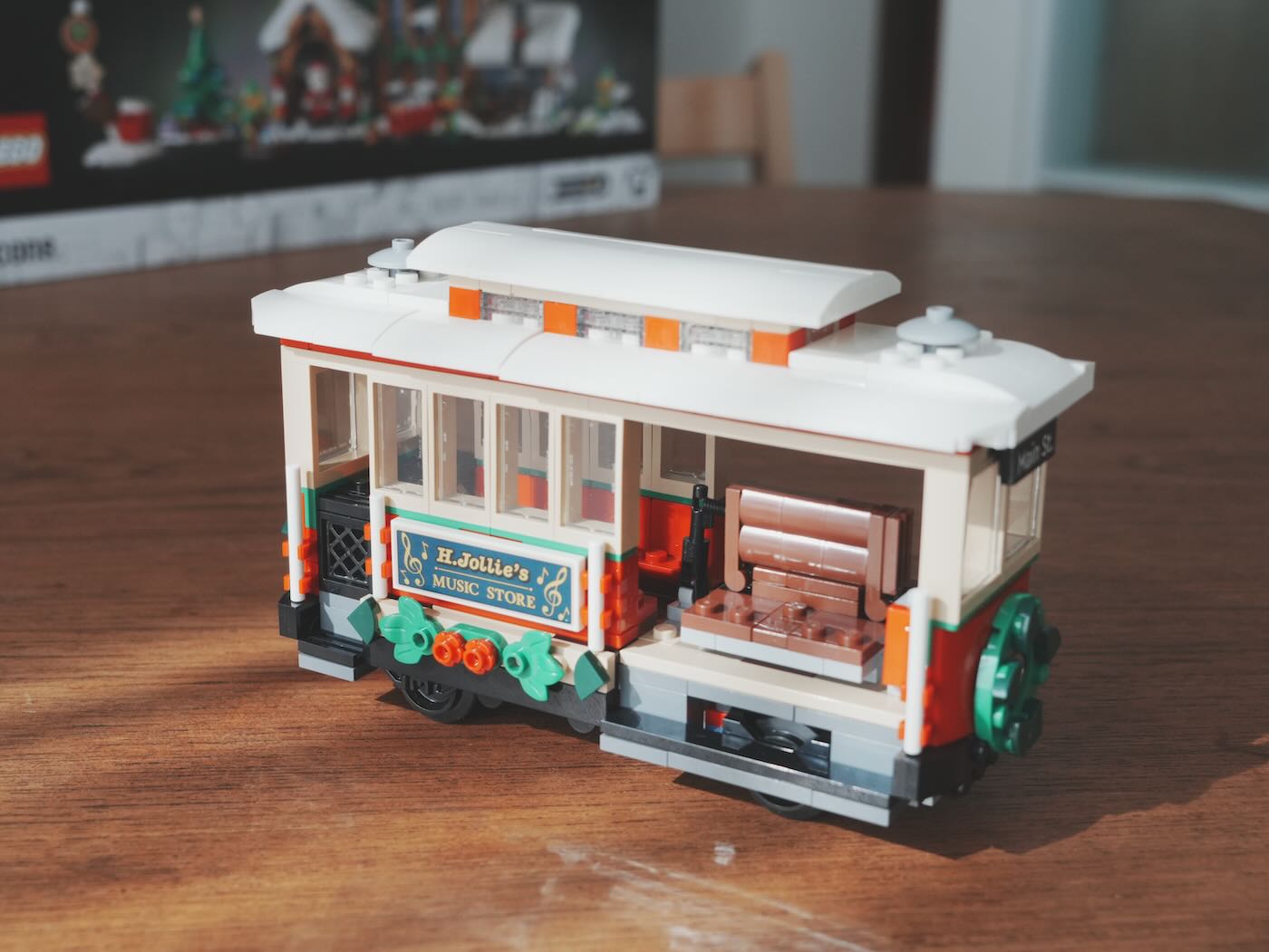 樂高 10308 節慶街道 - 2022 冬季村莊系列 - 一口冒險 Bitesized Adventure