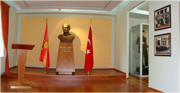 ataturk_th